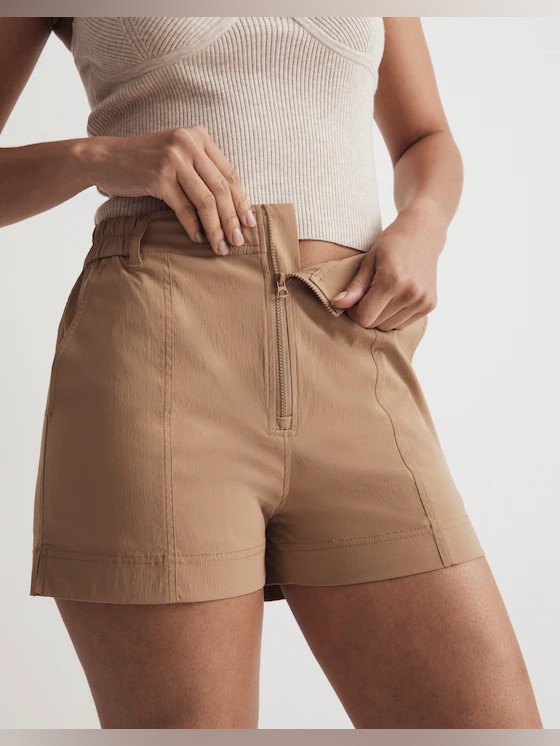 Madewell Zip Front Taper Shorts Tan Khaki Color Size Large 3” Inseam *781